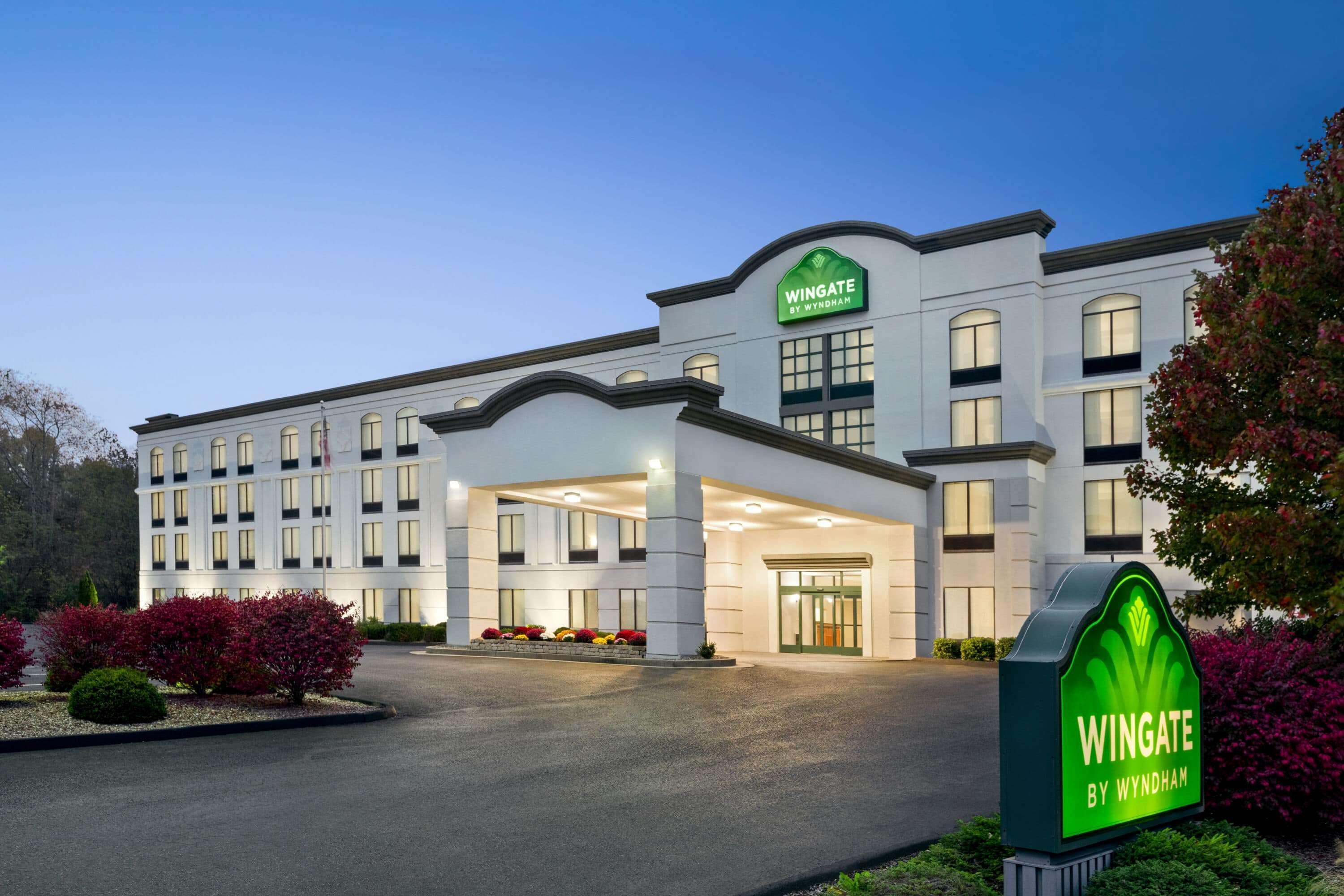 Wingate By Wyndham Bridgeport Clarksburg Hotel Exterior foto