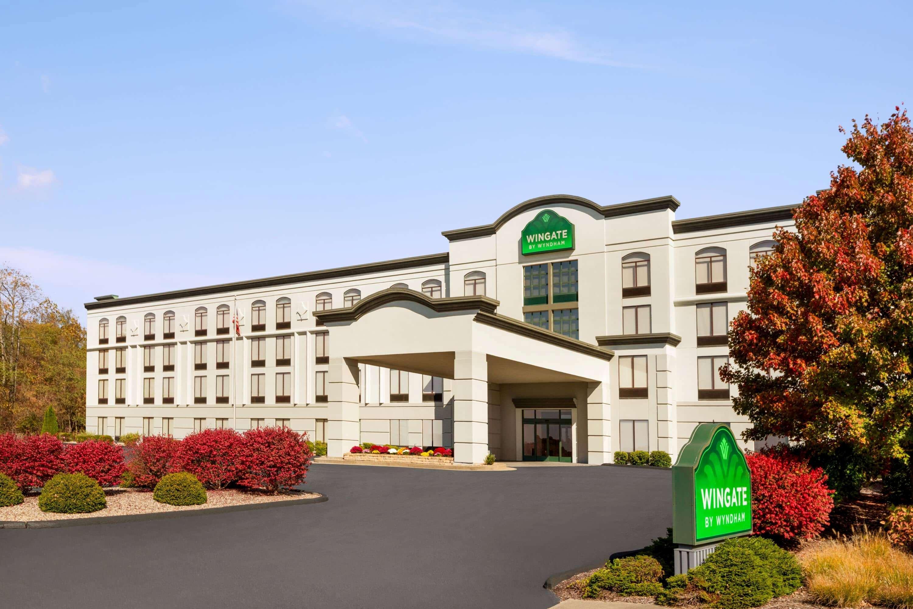 Wingate By Wyndham Bridgeport Clarksburg Hotel Exterior foto
