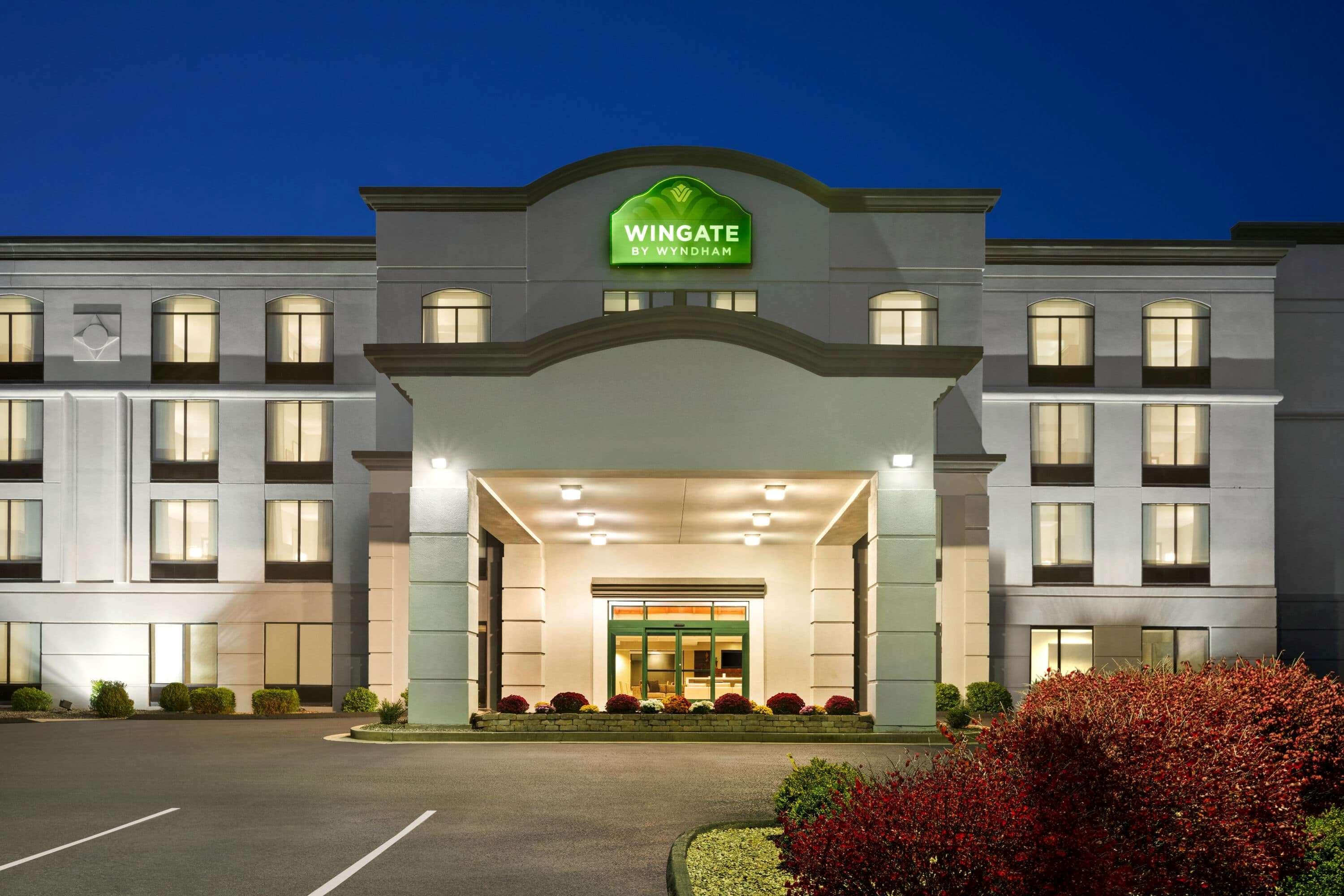 Wingate By Wyndham Bridgeport Clarksburg Hotel Exterior foto