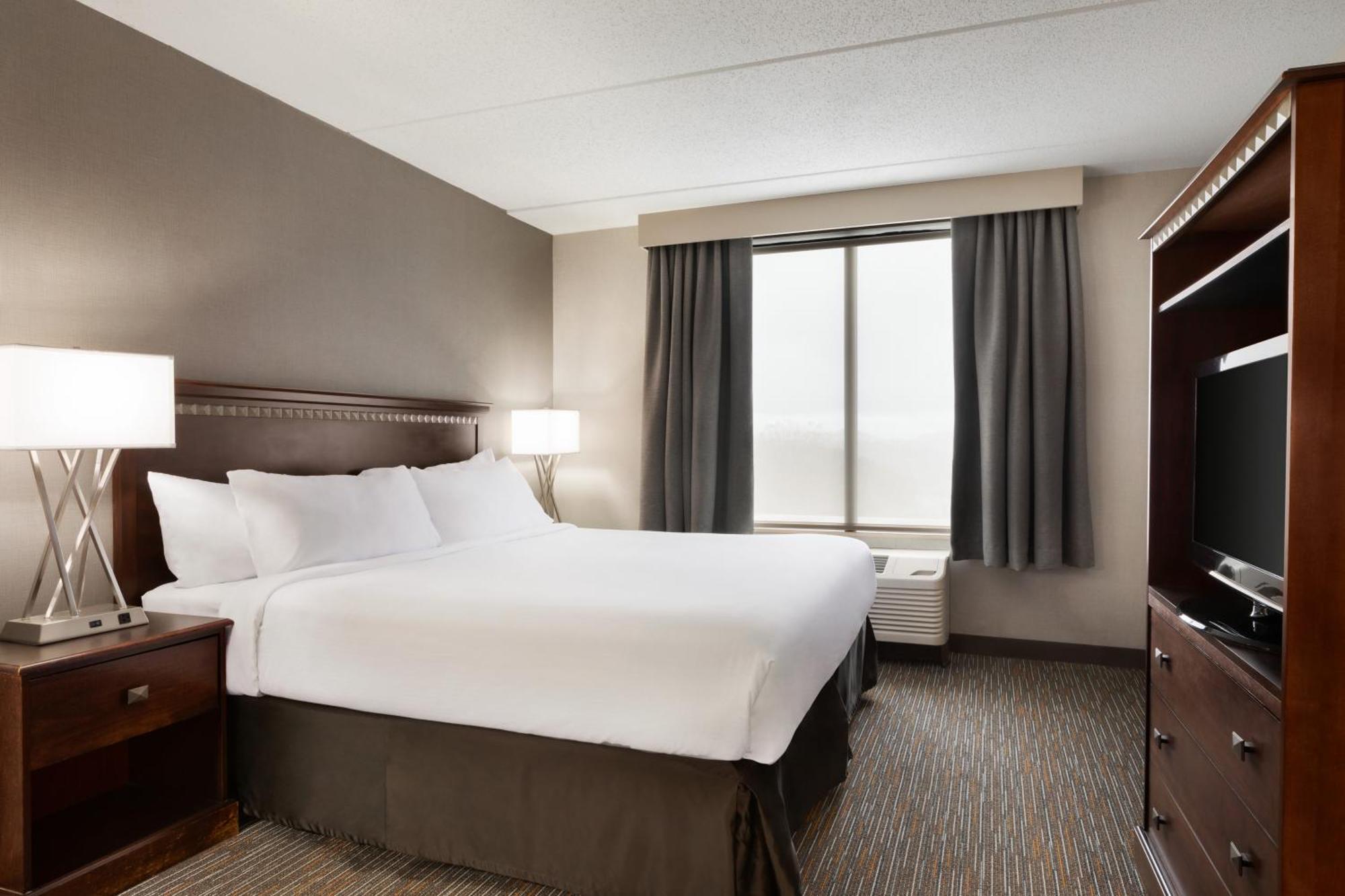 Wingate By Wyndham Bridgeport Clarksburg Hotel Exterior foto